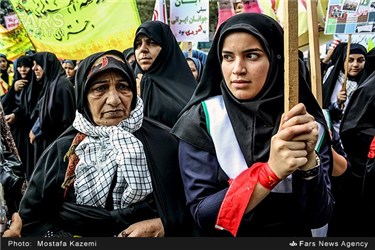 راهپیمایی یوم الله 13 آبان در ساری