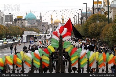 عزاداران حضرت امام حسین (ع) در مشهد مقدس