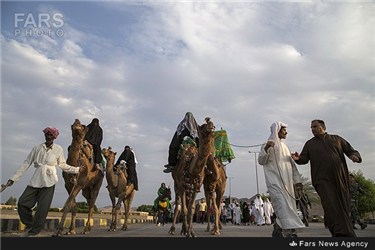 حرکت نمادین کاروان عاشورائیان در شهرستان لامرد استان فارس