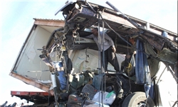 اتوبوس باز هم حادثه آفرید/۵ کشته و ۲۱ زخمی +عکس
