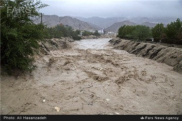 وقوع سیل در لامرد استان فارس