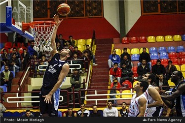 دیدار تیم های بسکتبال شهرداری گرگان و دانشگاه آزاد تهران در گرگان