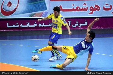 دیدار تیم های فوتسال فرش آرای مشهد و تاسیسات دریایی ایران در مشهد