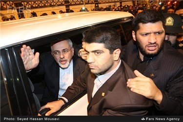 استقبال مردمی از تیم مذاکره کننده ایرانی