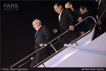 ورود محمدجواد ظریف وزیر امور خارجه ایران به فرودگاه مهرآباد تهران