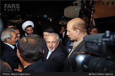 ورود محمدجواد ظریف وزیر امور خارجه ایران به فرودگاه مهرآباد تهران
