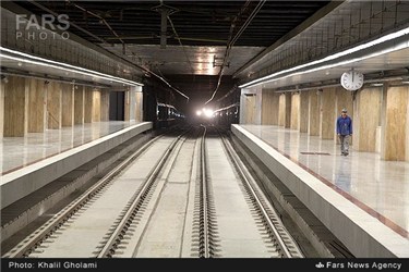 بازدید استاندار آذربایجان شرقی از روند ساخت مترو