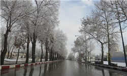بارش برف در اصفهان تا شب ادامه دارد