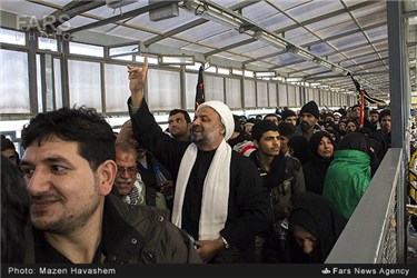زائران اربعین حسینی در مرز چزابه و شلمچه