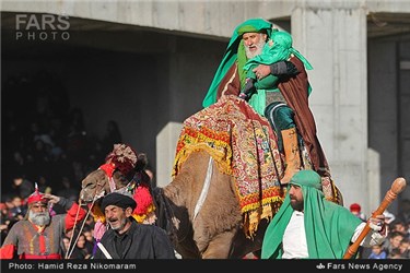 اجرای تعزیه خوانی واقعه عاشورا در امامزاده شاه کرم اصفهان