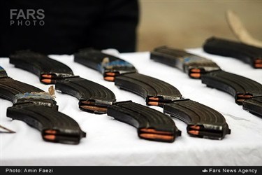 خشاب ها و سلاح های کشف شده از شبکه بین المللی مواد مخدر شیراز