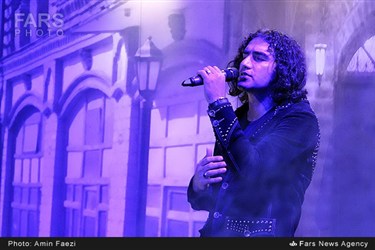 کنسرت موسیقی رضا یزدانی در تالار حافظیه شیراز