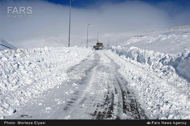 کولاک و بارش برف در جاده طارم استان زنجان