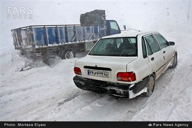 کولاک و بارش برف در جاده طارم استان زنجان