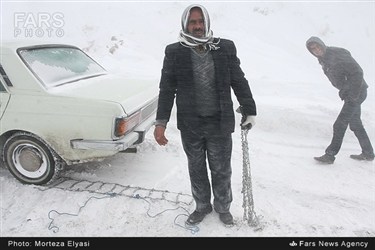 کولاک و بارش برف در جاده طارم استان زنجان