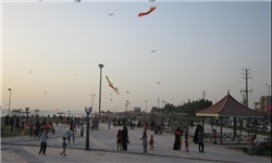 برگزاری جشن پرواز بادبادک‌ها در ساحل قشم