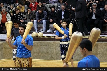  مسابقات کشتی پهلوانی نوجوانان کشور در گود زورخانه آستان قدس رضوی