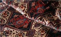 گره‌های قالی کرمان با سرپنجه‌های مسئولانه گشوده می‌شود
