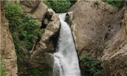 آبشار شلماش؛ چشم‌نوازترین آبشار ایران