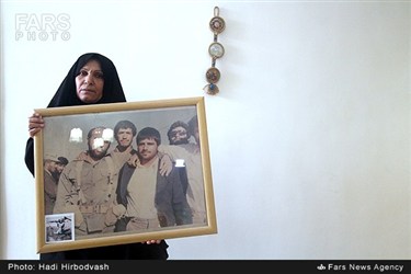 دیدار مسئولین بنیاد شهید با خانواده شهدای کرمان
