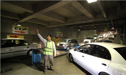 ثبت رکورد ورود 232 هزار خودرو به پارکینگ‌های هسته مرکزی قم در نوروز 93