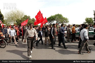 تجمع مردم اصفهان به دفن احتمالی «ریچارد فرای» در کنار زاینده‌رود