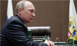 پوتین: باید در صنایع دفاعی و نظامی خودکفا باشیم