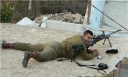 شادی نظامیان صهیونیستی بعد از تیراندازی به یک جوان فلسطینی + فیلم