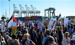جلوگیری هزاران تظاهرکننده آمریکایی از پهلوگیری کشتی اسرائیلی