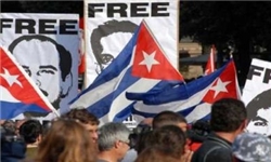 درخواست روسیه از آمریکا برای آزادی قهرمانان کوبایی