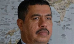 «خالد بحاح» در «عدن»: با هیچ گروه مسلحی مذاکره نمی‌کنیم