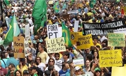 اپوزیسیون برزیل علیه سیاست‌های «روسف» اعتراض کرد+تصاویر