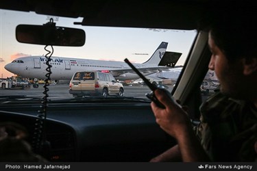 حضور نیروهای یگان حفاظت هواپیمایی در باند فرودگاه مهرآباد