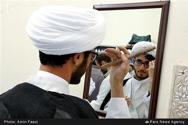 آیین عمامه گذاری طلاب حوزه های علمیه شهر شیراز