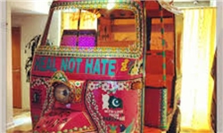 جلوه‌گری رنگ‌ها در خودروهای پاکستانی+تصاویر