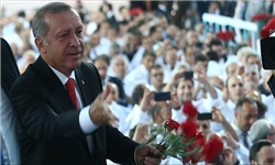 ابهام در سرنوشت سیاسی ترکیه/ اردوغان با پای لرزان در قدرت باقی ماند