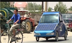 اولین خودروی خورشیدی در افغانستان رونمایی شد+عکس