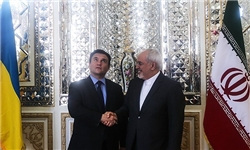 تأکید ظریف بر ارائه تسهیلات کنسولی برای تجار ایرانی به منظور سفر به اوکراین