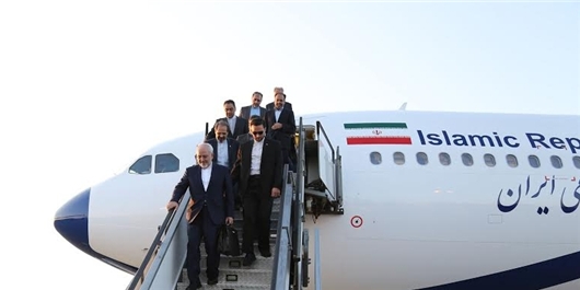 پایان سفر دوره‌ای ظریف به 4 کشور اروپایی/وزیر خارجه وارد تهران شد