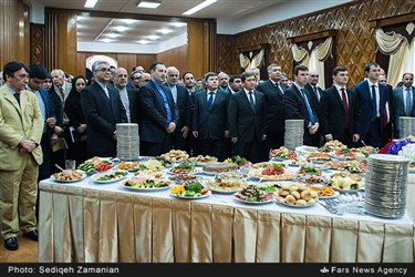 حضور جمعی از سفرا و دیپلمات‌های خارجی در جشن روز ملی روسیه در تهران