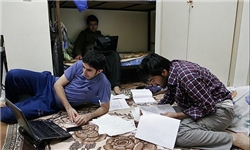 چالش‌های زندگی دانشجویی در خوابگاه‌های خودگران در شهر تهران