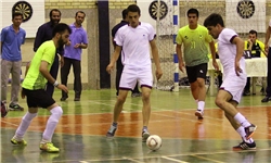 آتش‌بازی فوتبالیست‌های همدان در جشنواره ورزش همگانی دانشگاه آزاد