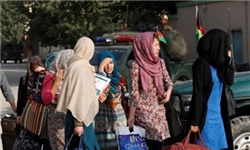 تحلیلی بر ویژگی ها و تعیین کننده های مهاجرت مستقل زنان در ایران