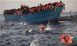 نیروی دریایی انگلیس به شکار قاچاقچیان انسان در لیبی می‌رود