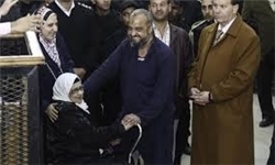 ملاقات یک رهبر اخوانی مصر با مادرش در دادگاه پس از ۳ سال