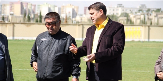 فلاح: در فوتبال ما عدالت اجتماعی رعایت نمی‌شود/ عالیشاه به شیراز بیاید و به چشم خیر به آن نگاه کند