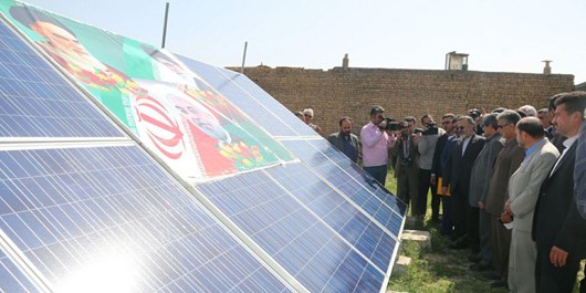 نخستین نیروگاه‌های خورشیدی خانگی در روستای جیم آباد مشهد افتتاح شد