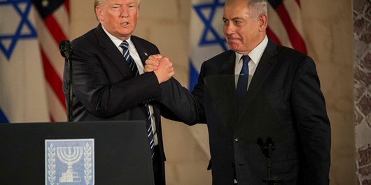 نتانیاهو: انتقال «کلاه سفیدها» به درخواست ترامپ انجام شد