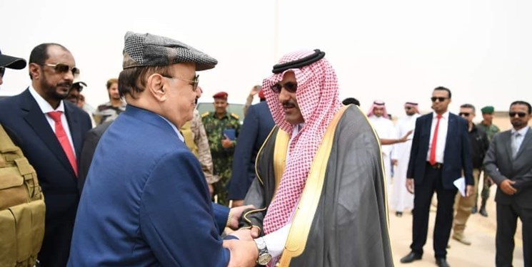 استقبال سفیر سعودی از «هادی» در شرق یمن جنجال‌ساز شد