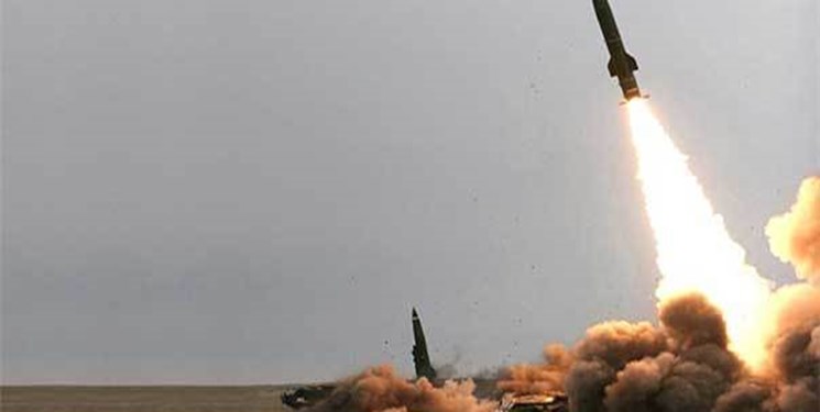 حمله یمن به جنوب عربستان با موشک بالستیک «بدر۱»